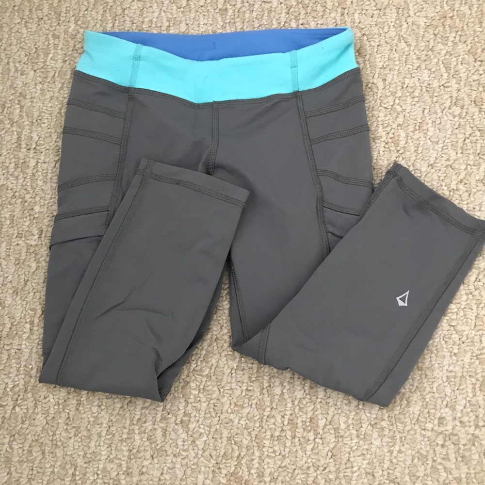 Ivivva Crop Leggings
